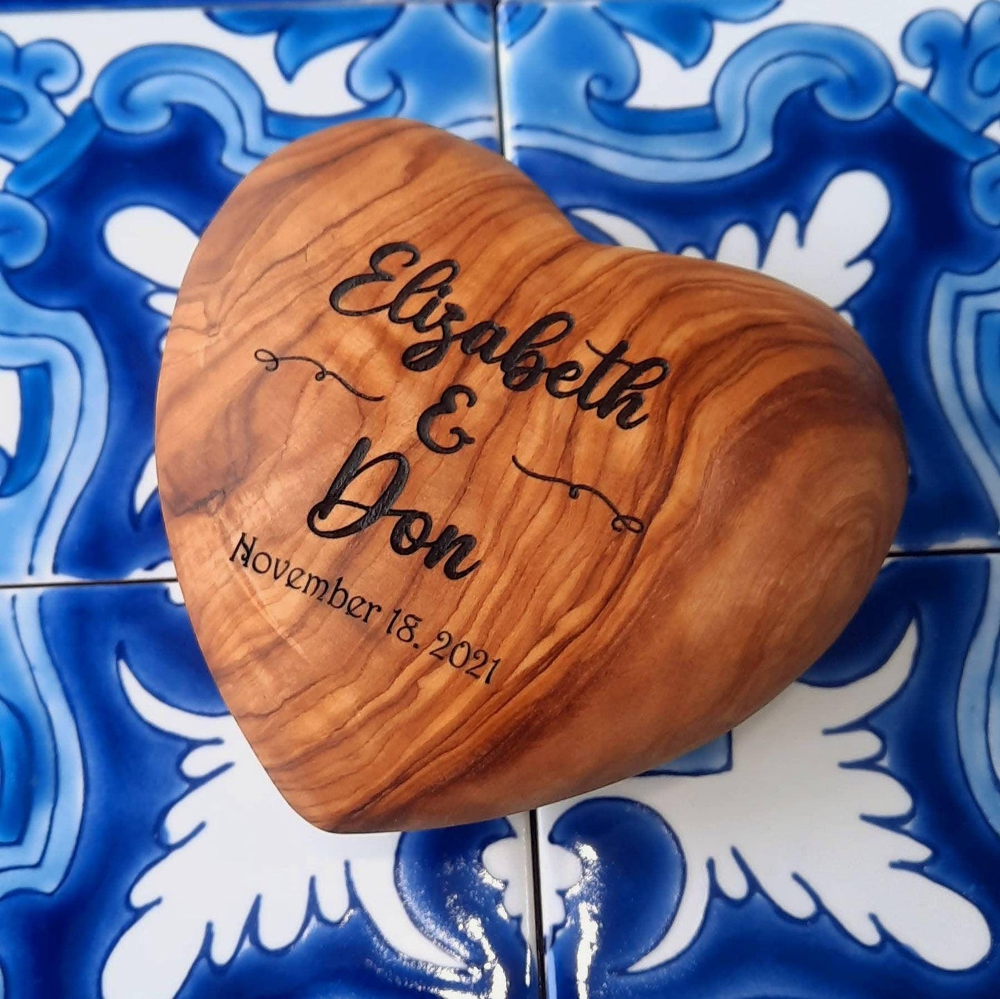 Olive wood Heart / Large, 4" - dyarihandcrafts